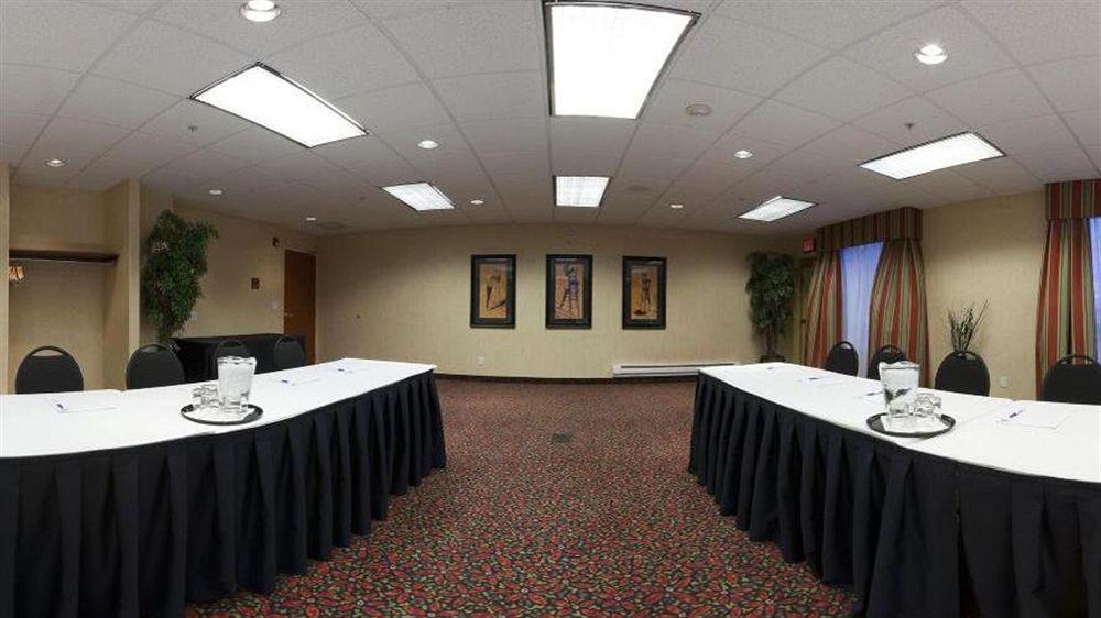 Hotel Express By Ihg Airdrie