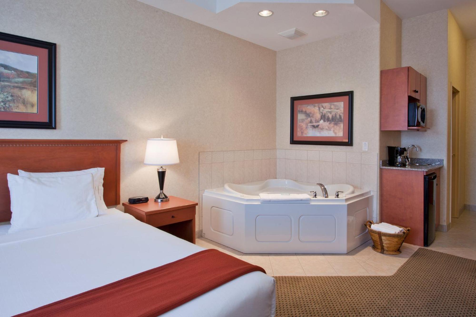 Express By Ihg Hotel