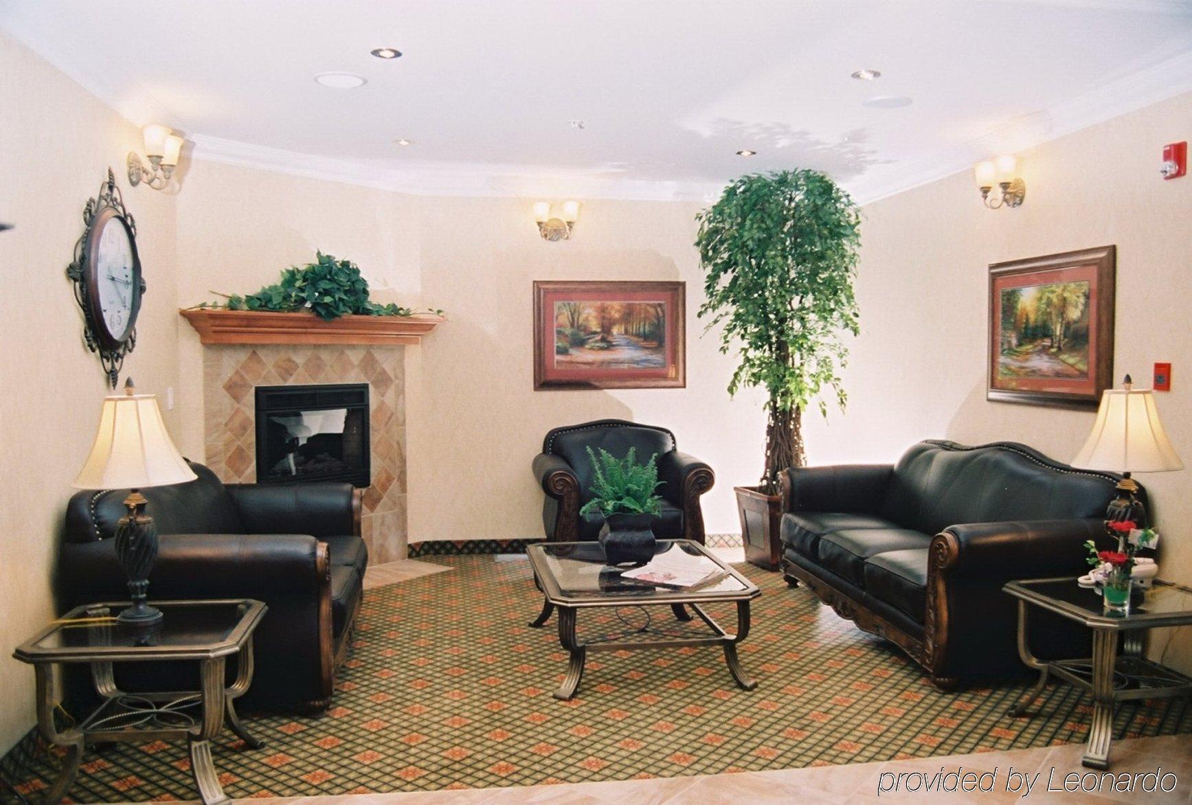 Hotel Express By Ihg Airdrie