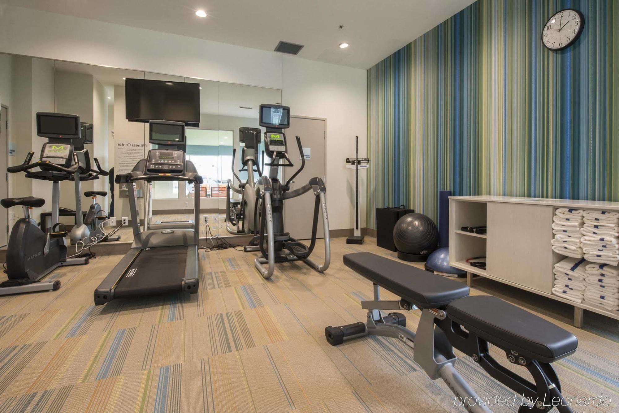 Hotel Express By Ihg Airdrie