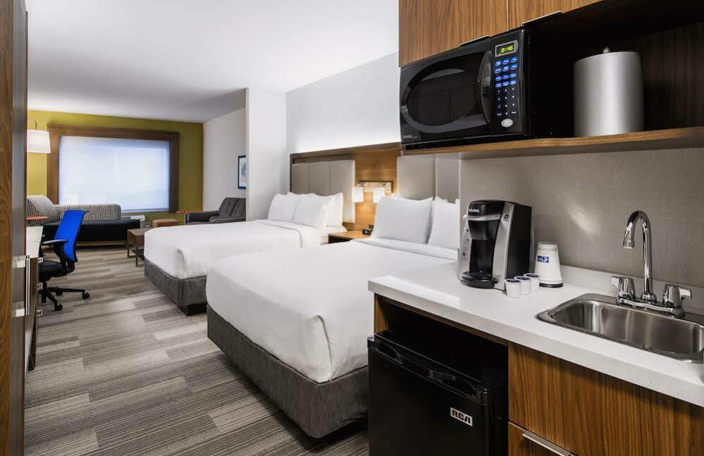 Express By Ihg Hotel Airdrie